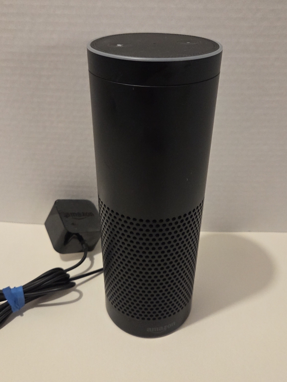 Amazon Echo Black Tower SK705DI 1st Generation Alexa Smart Speaker Works - Picture 2 of 3
